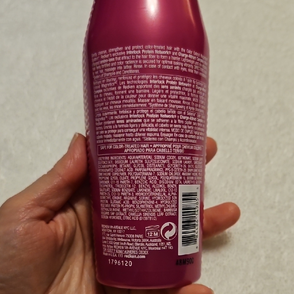 Redken Color Extend Magnetics Shampoo - Bold Pink - Picture 4 of 6